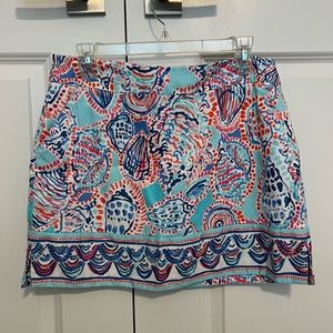 EUC Lilly Pulitzer Shell Me About It Skort Size 8